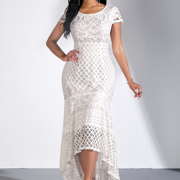 Ivory lace dress - Picture 2 of 4